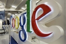 Мобильный поиск Google уступает